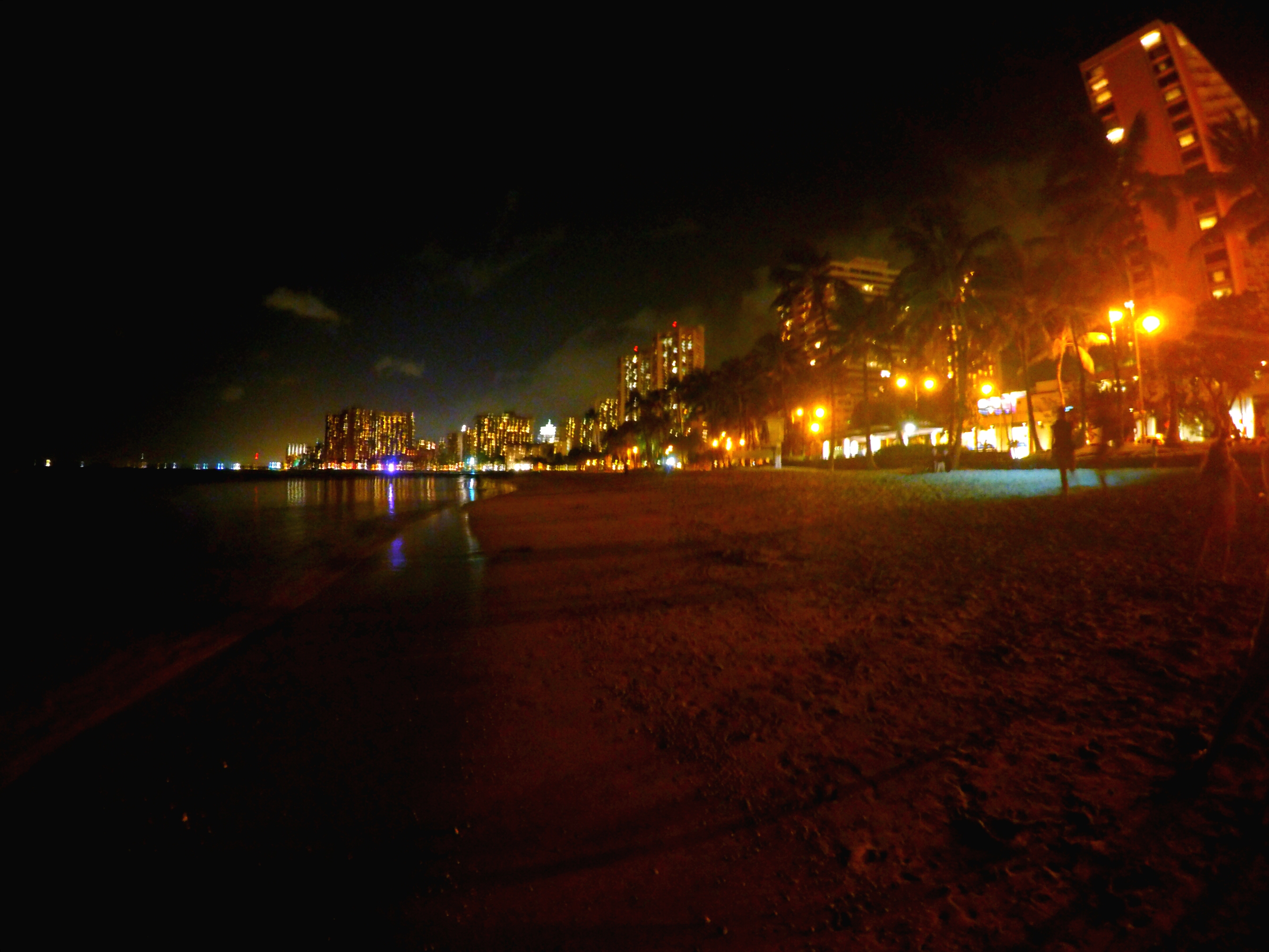 waikiki beach honlulu hawaii at night