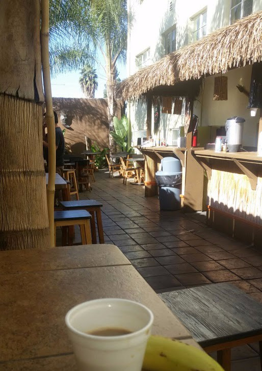 Breakfast at Banana Bungalow, Hollywood hostel