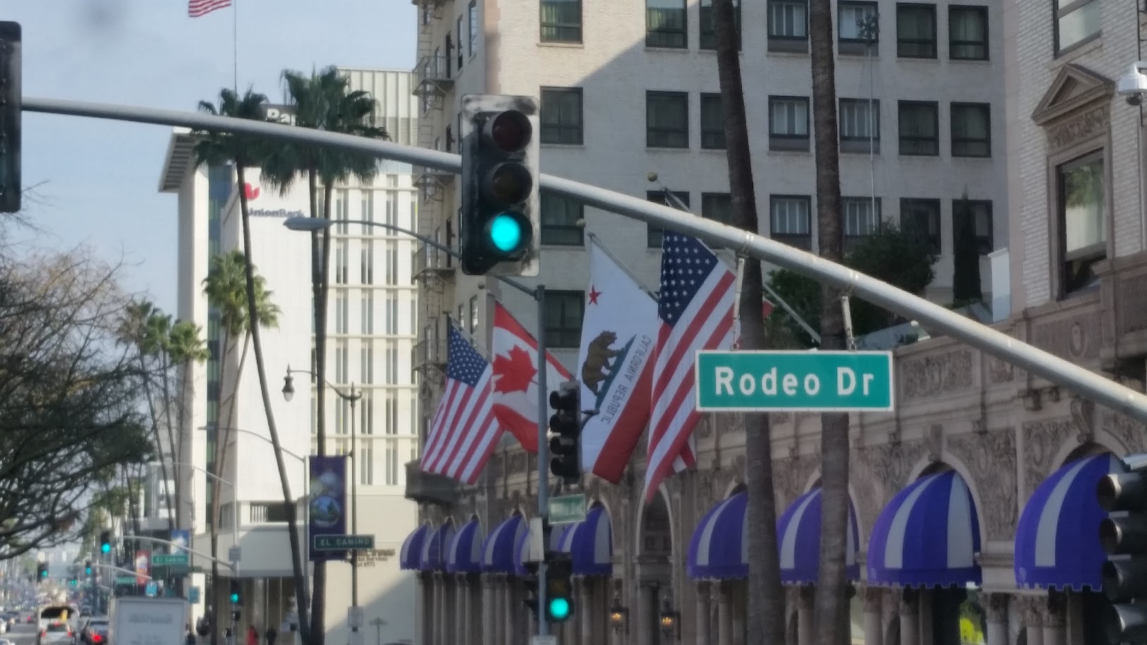 rodea drive california flags shopping