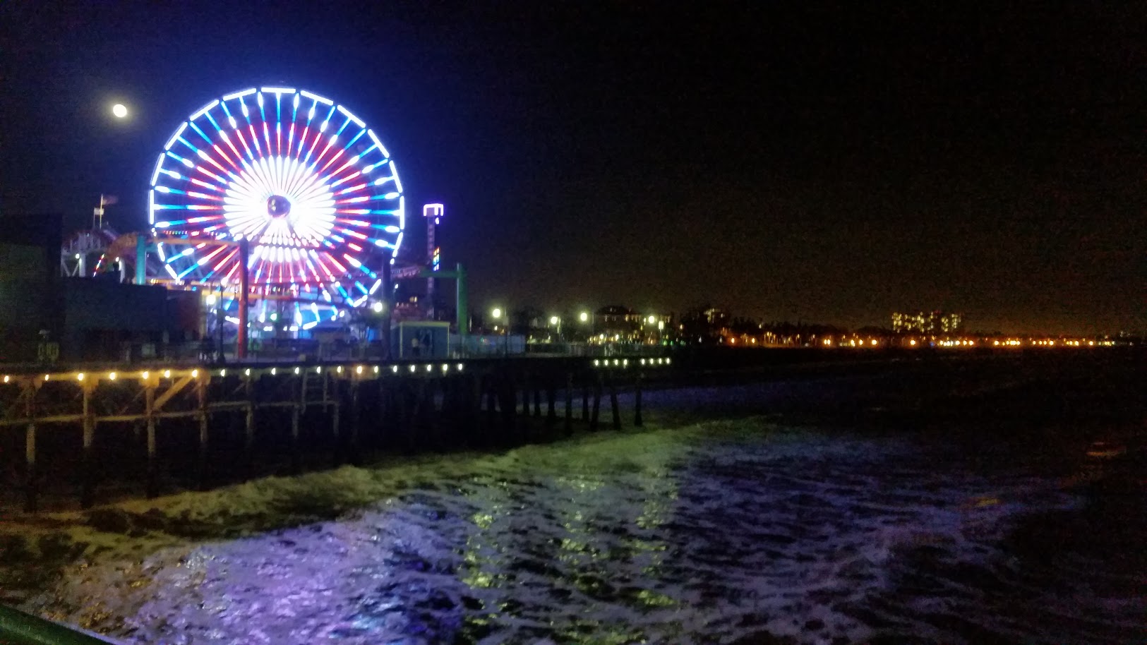 ferris wheel at night santa monica pier california