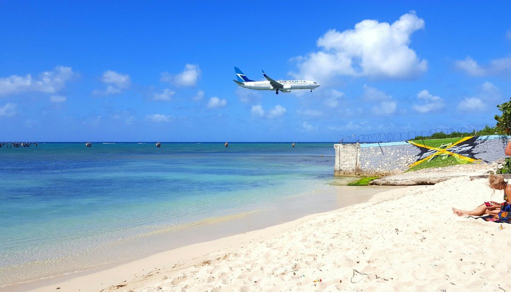 dead end beach montego bay jamaica airplane fly over