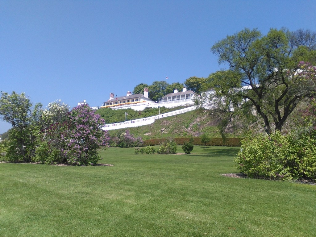 Marquette Park mackinac island michigan wedding