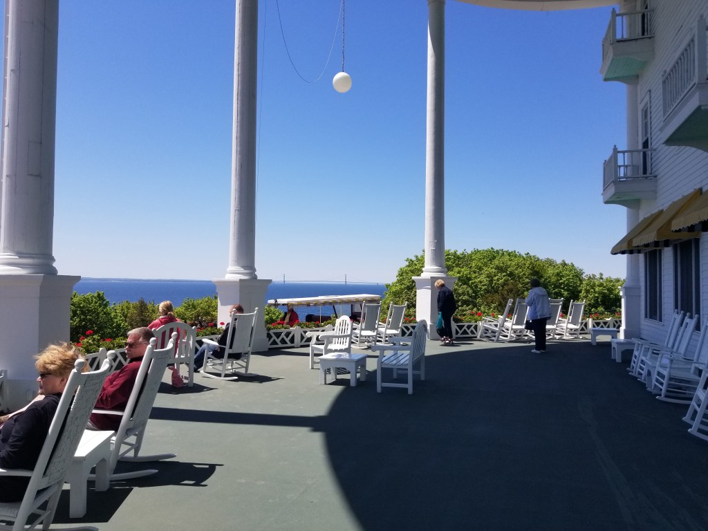 wedding on Grand Hotel front porch on mackinac island 
