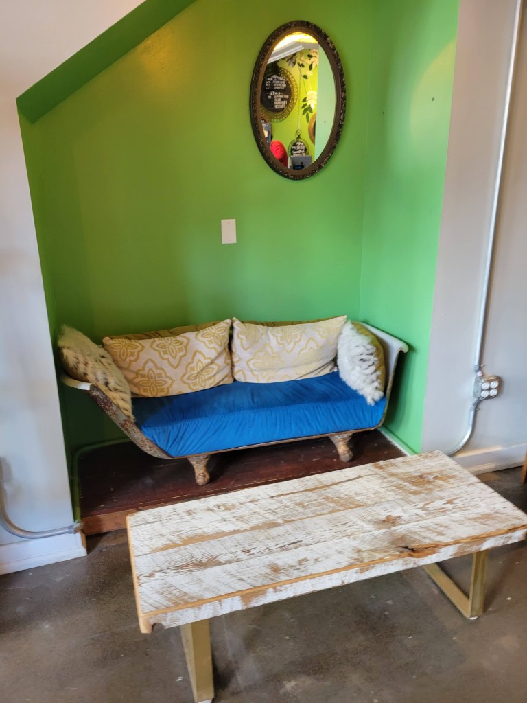 Michigan Bloggers Meet Up - Old Town Lansing blueowl coffee eclectic decor