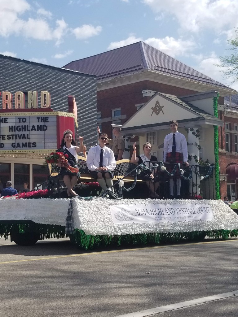 highland festival parade queen of scots alma michigan