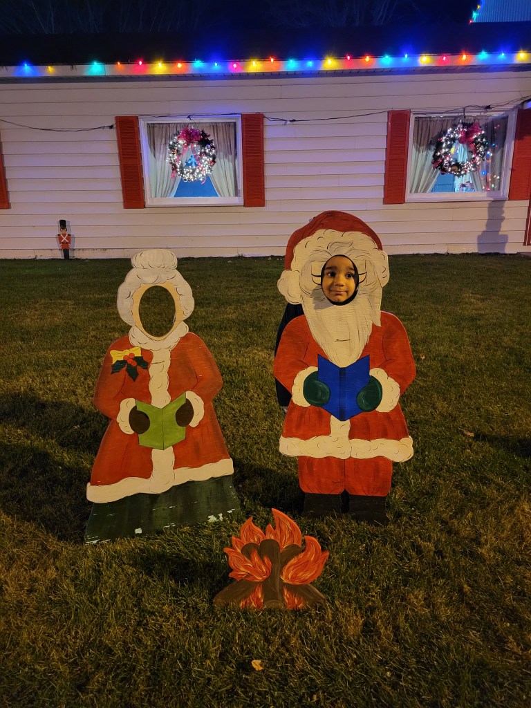  Village of Ashley Country Christmas Michigan