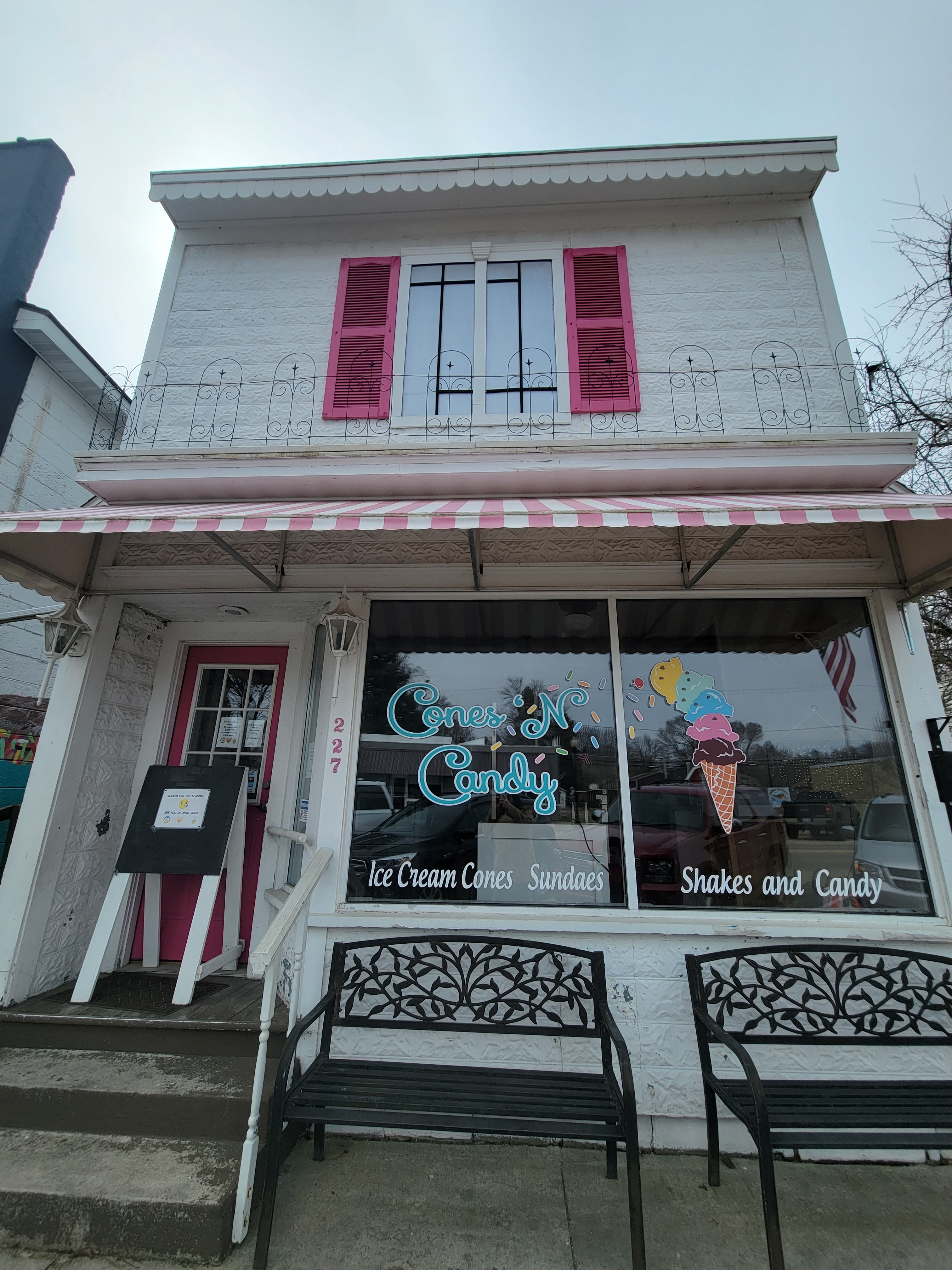 icecream shop downtown Shepherd Michigan