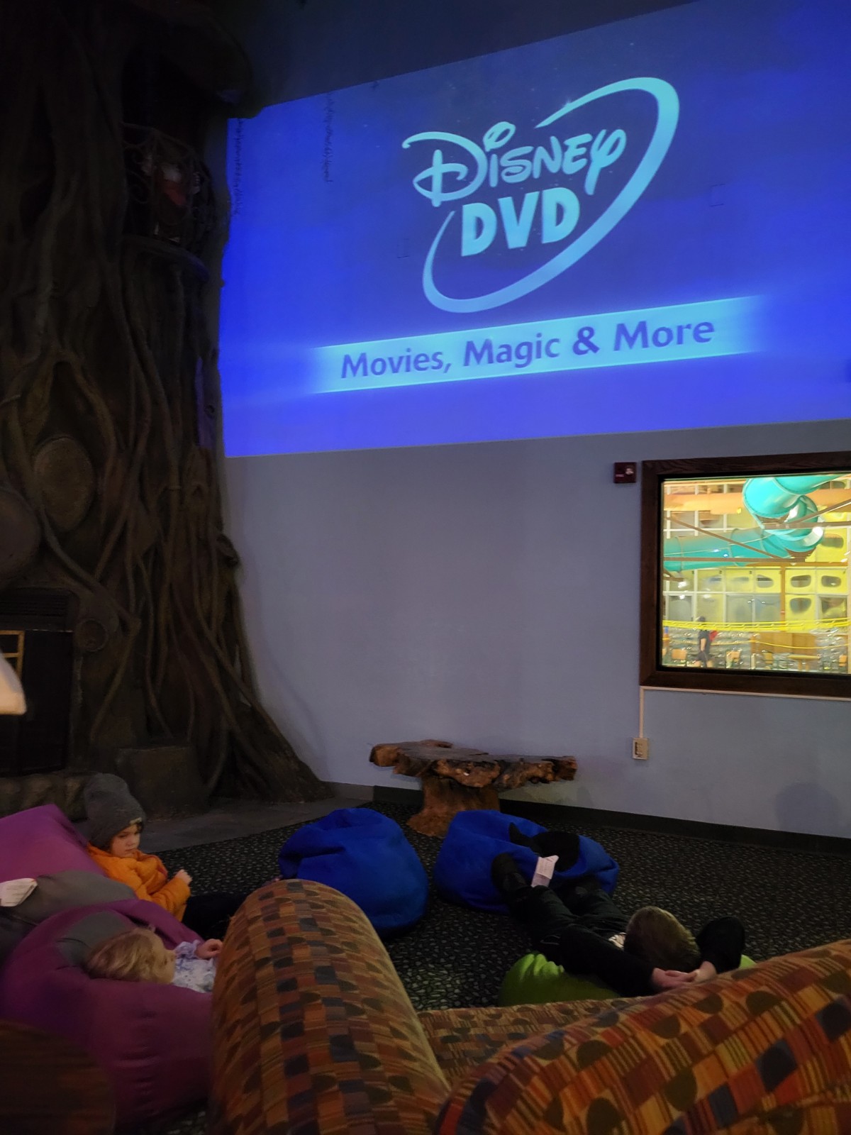 Zehnder's Splash Village Hotel and Waterpark frankenmuth michigan movie night