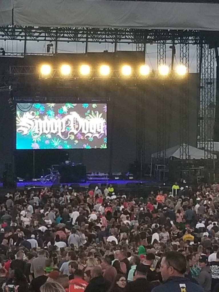 snoop dogg Soaring Eagle Casino Resort Mt. Pleasant Michigan