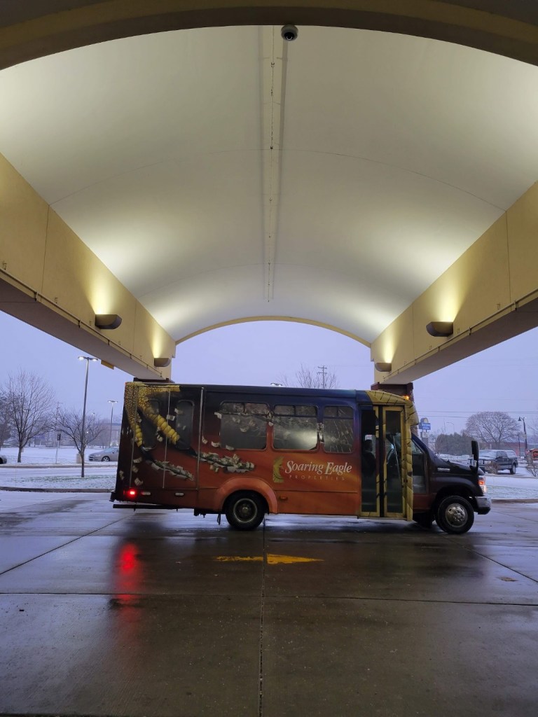 Soaring EAgle mt. pleasant michigan  free shuttle bus
